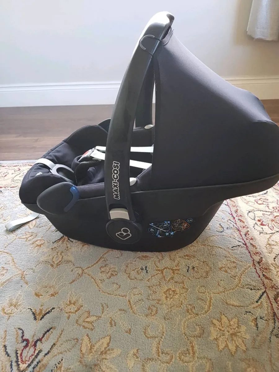 Maxi cosi car seat - Image 2