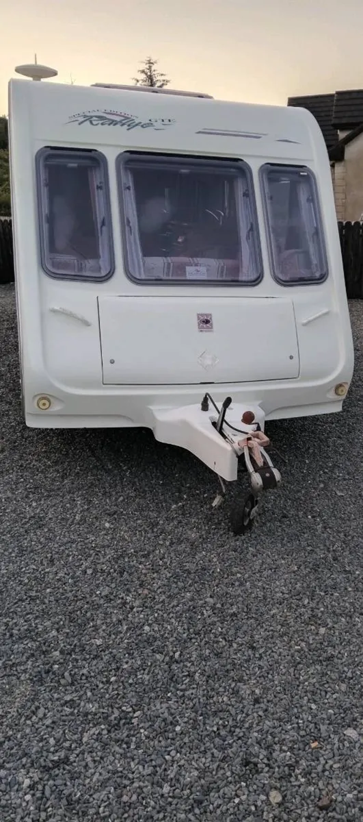 Caravan - Image 1