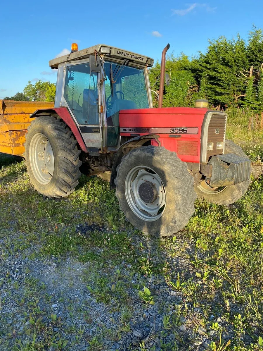 Massey Ferguson 3095 Tractor - Image 4