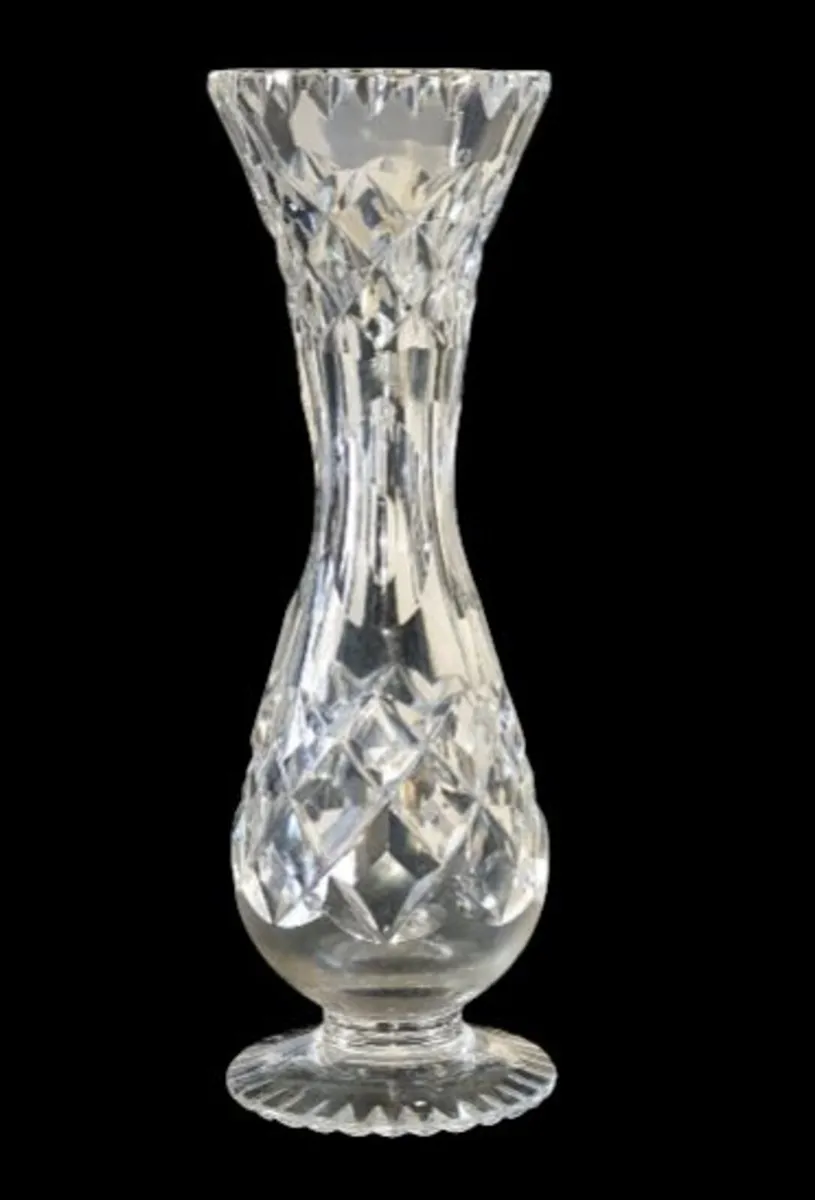 Pristine Harrods 6.5" Lead Crystal Bud Vase - Image 3