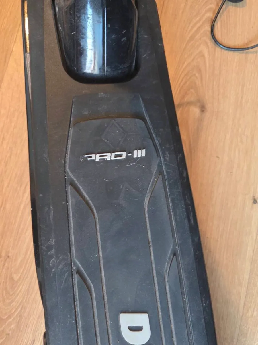 Ducati Pro-III electric scooter in good - Image 3