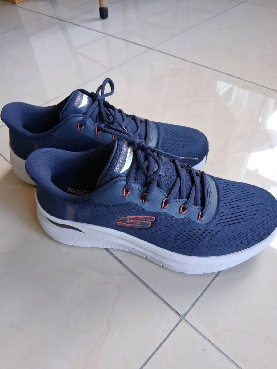 Sketchers runners - Image 1