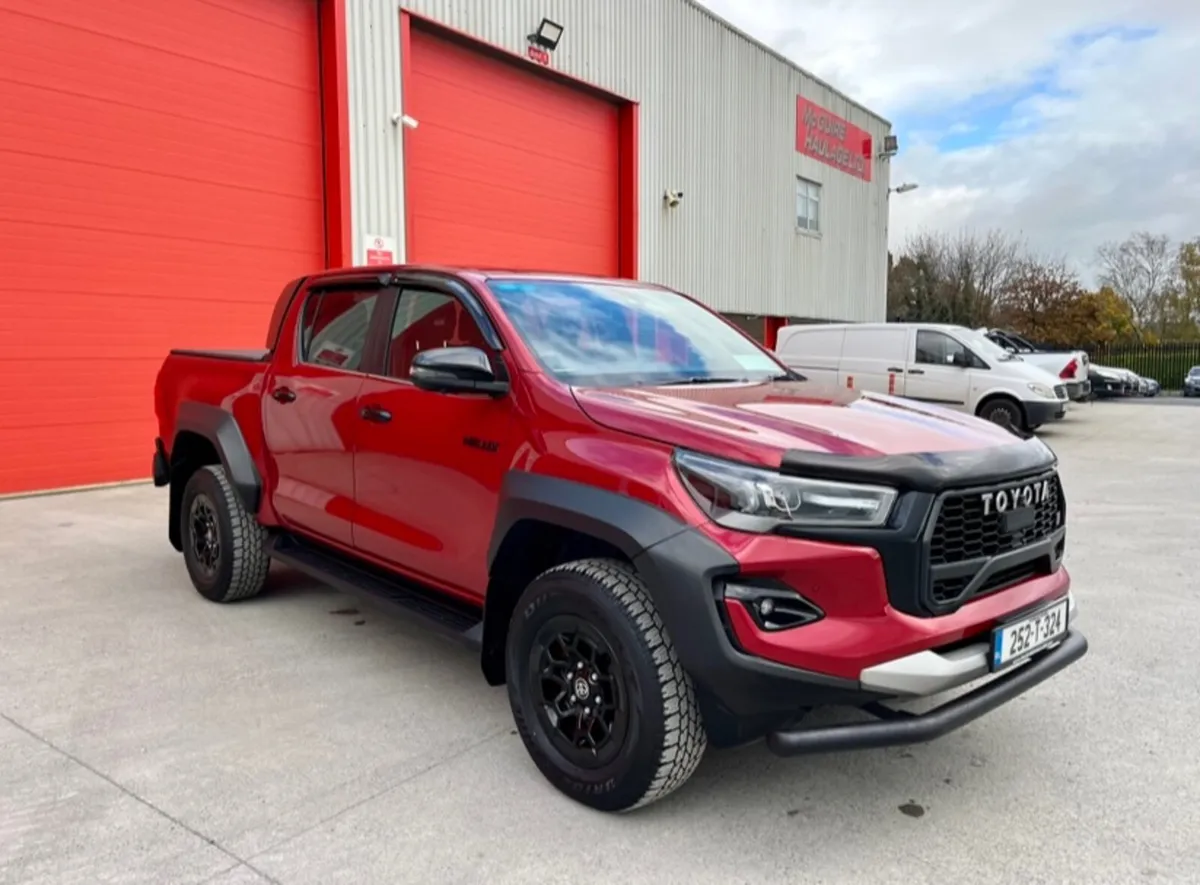 2025 Toyota Hilux GR Sport - Image 2
