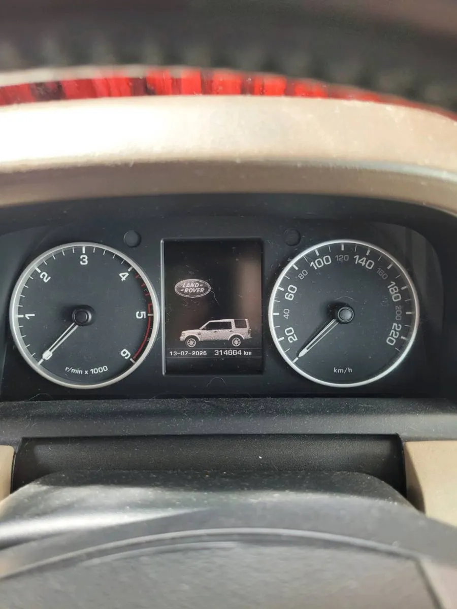 Land Rover Discovery - Image 3