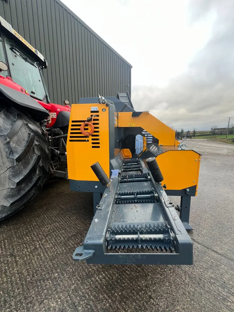 Ex Demo Uniforest Titan 40/20 Premium - Image 3