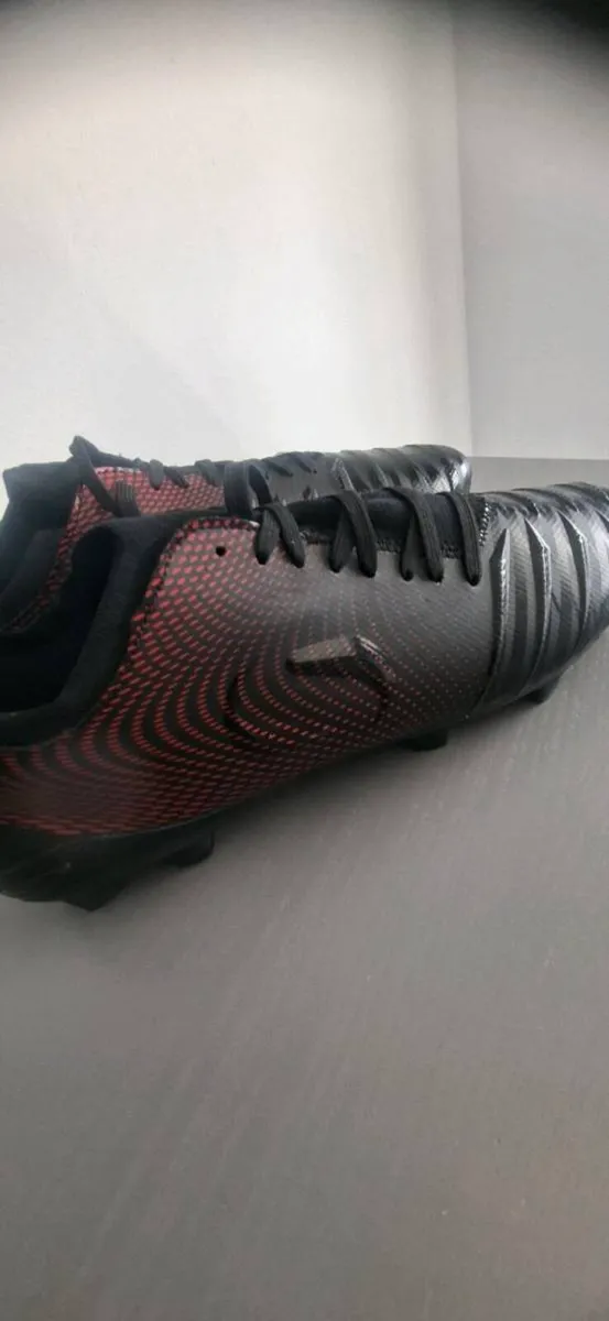 Mens Sondico Football Boots Size 9.5 - Image 2