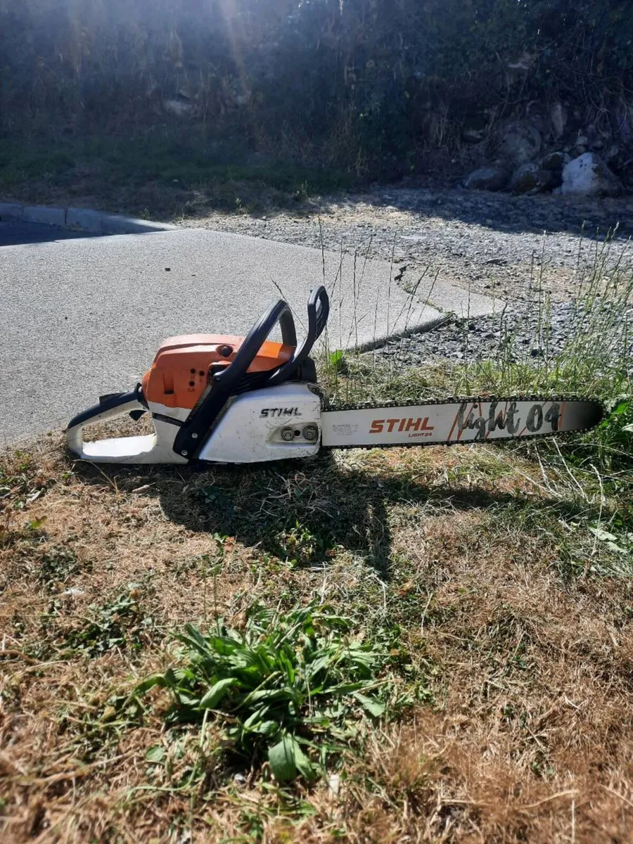 Stihl MS261c chainsaw - Image 2