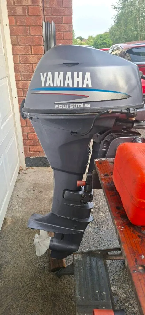 Yamaha f15 outboard motor - Image 3