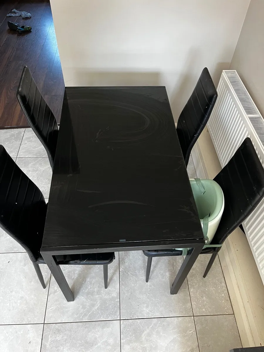 Table and chairs FREE - Image 3