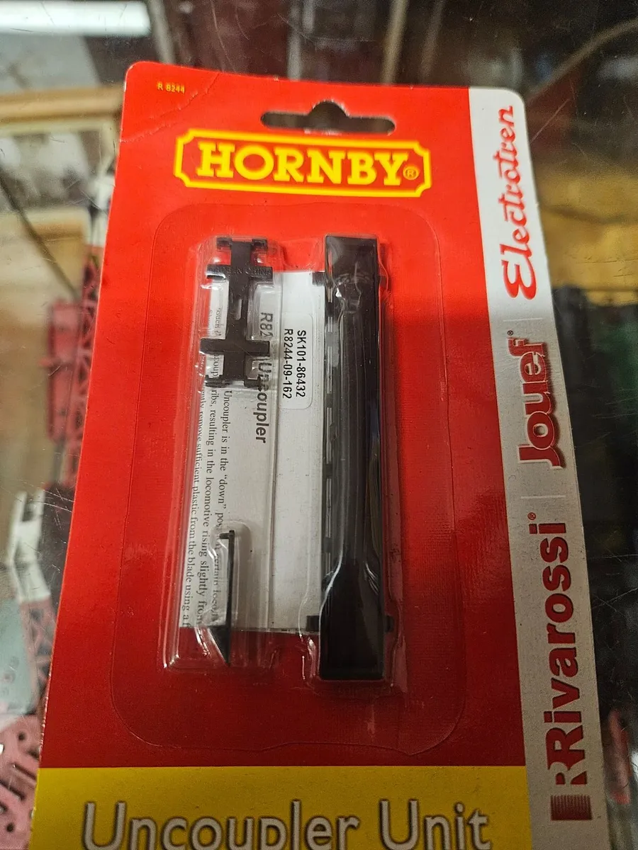 Hornby OO Gauge Uncoupler Unit - Image 2