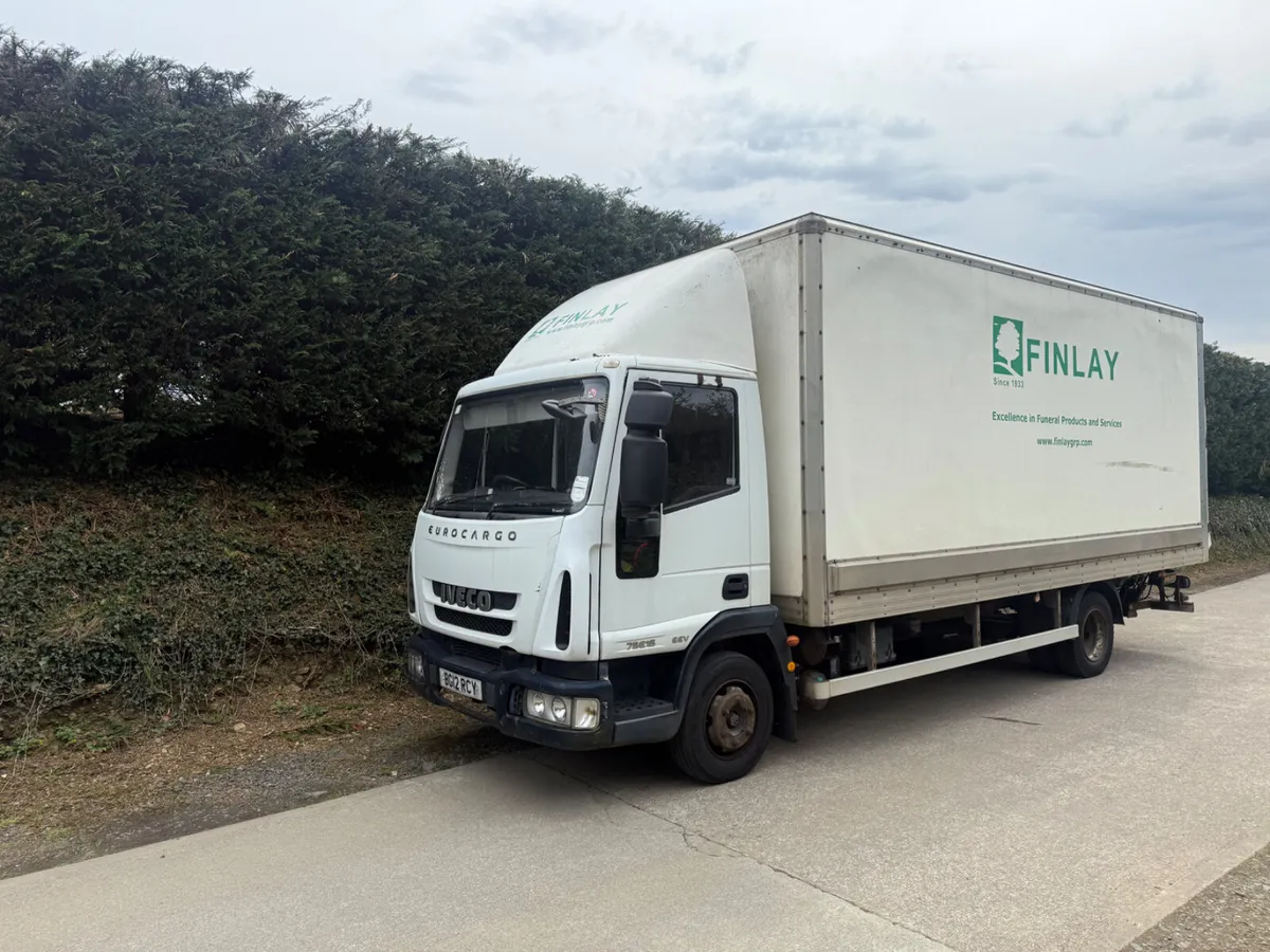 2012 IVECO  3930cc box body with Tail lift - Image 4