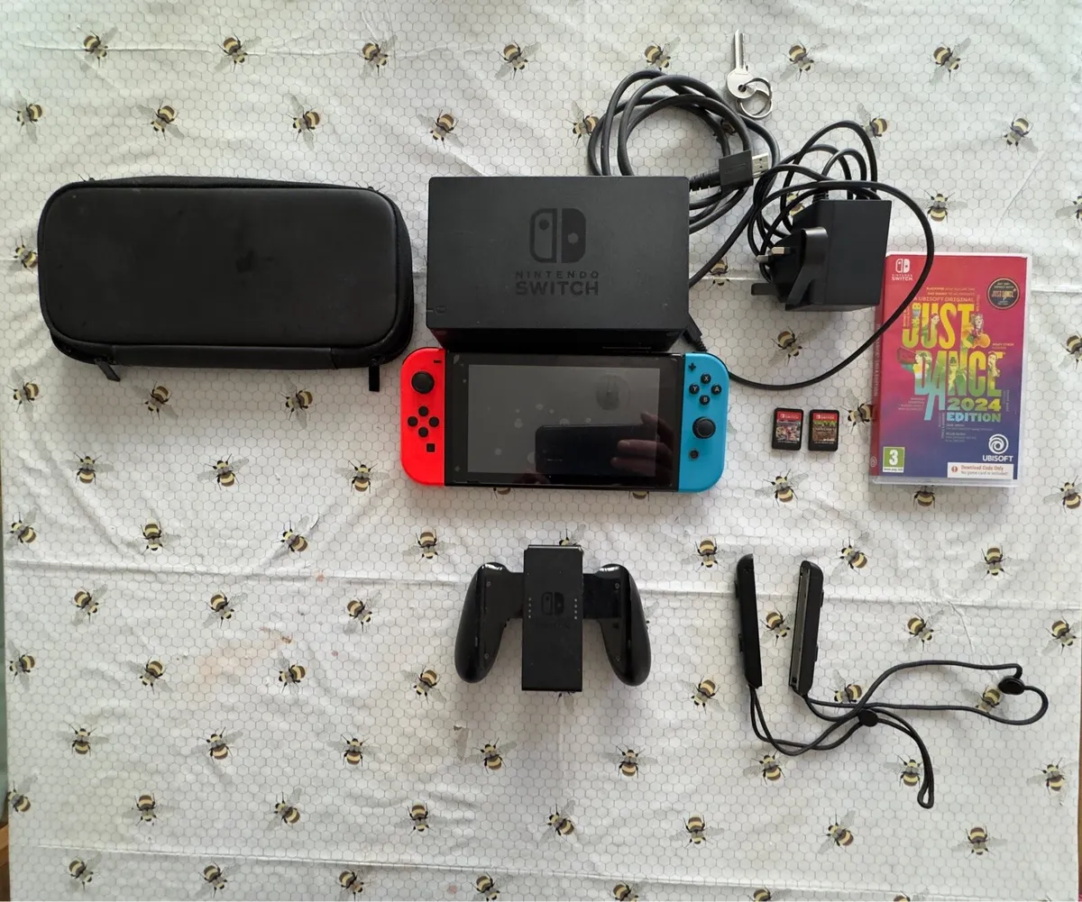 Nintendo switch - Image 1