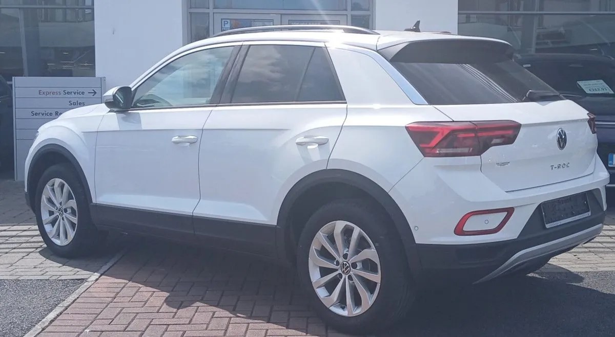 Volkswagen T-Roc EDITION 75 2.0TDI 116HP **PRICE E - Image 4