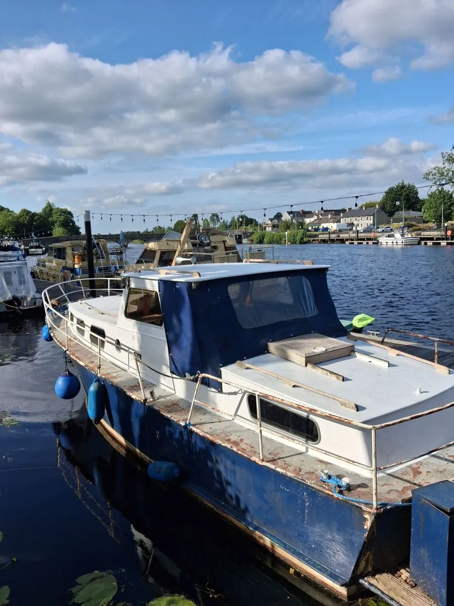 Dutch Cruiser Boat - Image 2