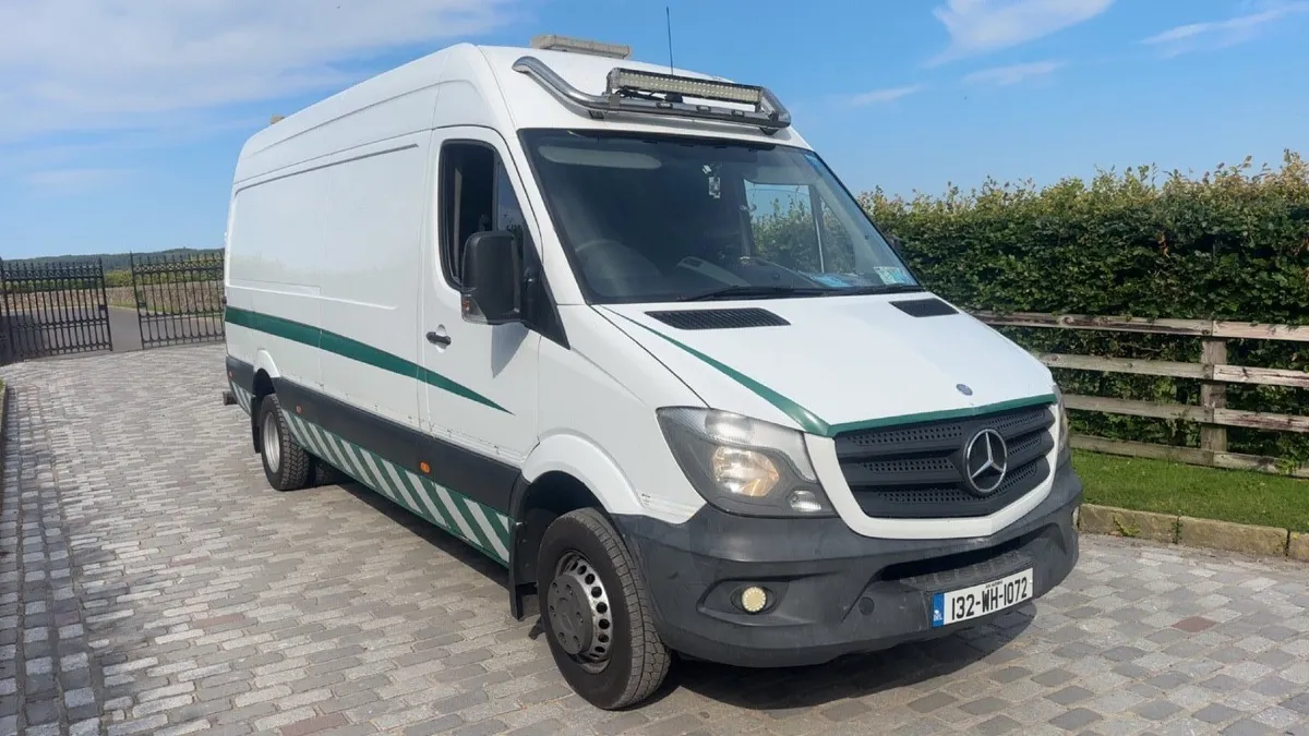 Mercedes sprinter twin wheel - Image 1