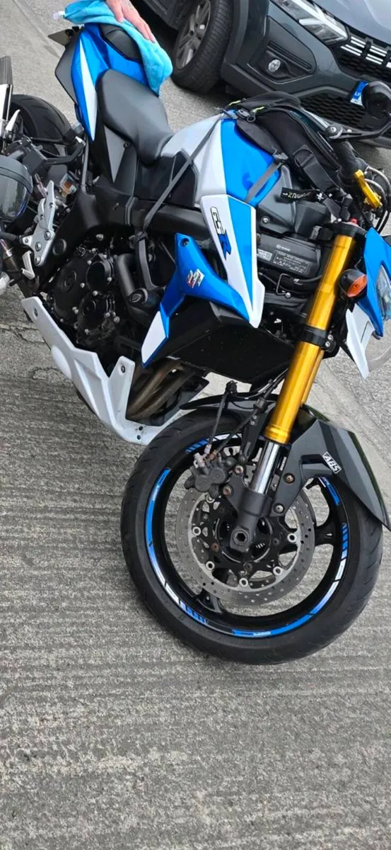 Suzuki Gsr 750 abs - Image 2