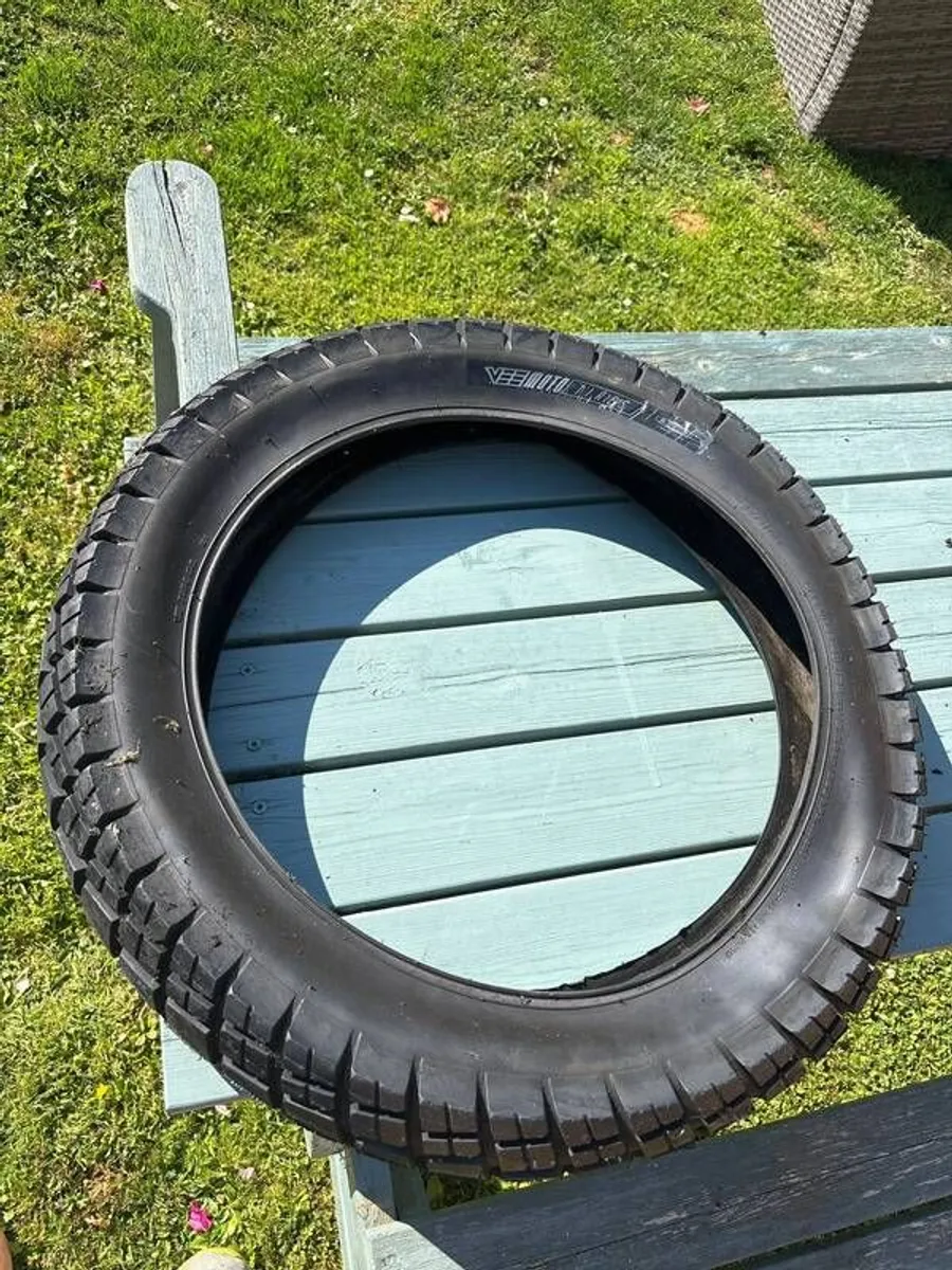 Vee Huntsman ebike tyre 20 X 4.0 - Image 1