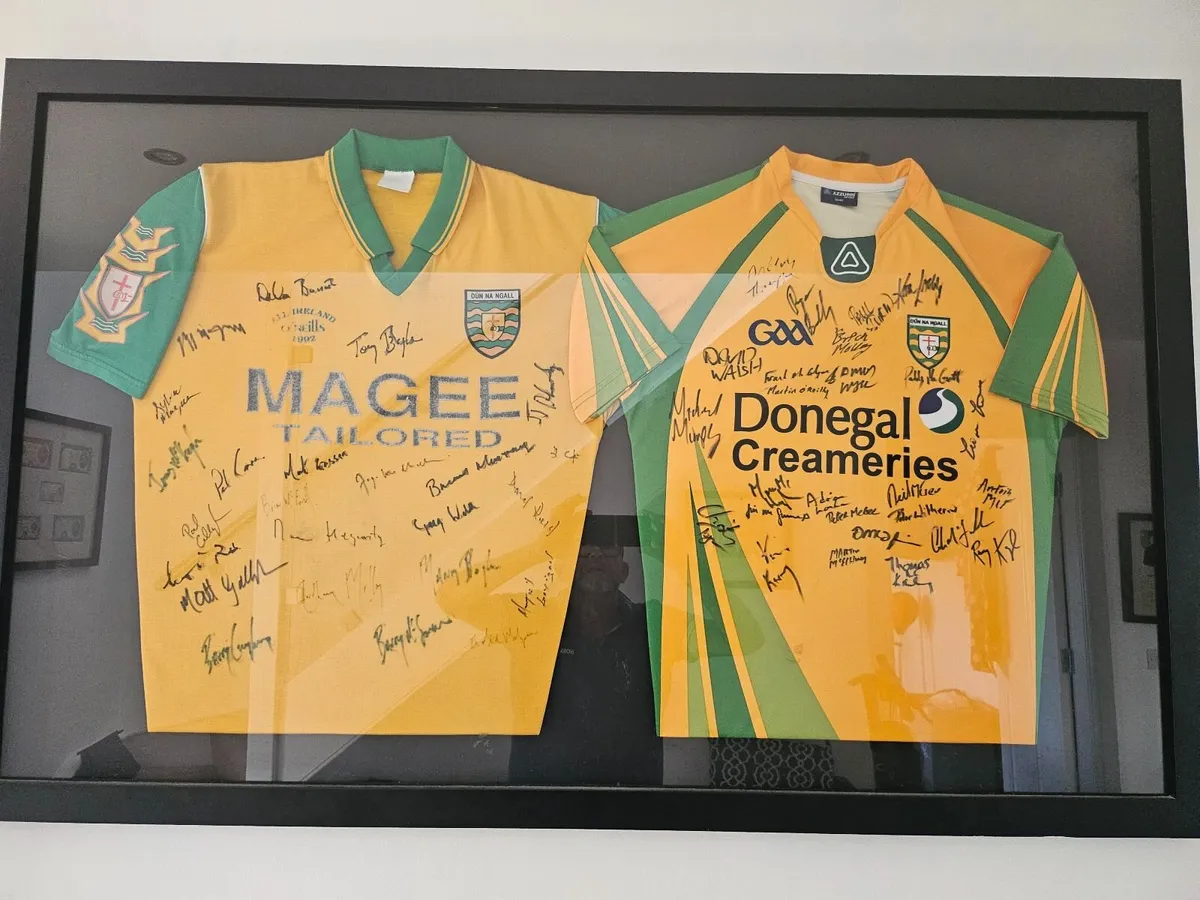 Donegal signed tops - Image 4