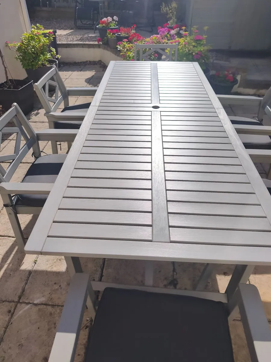 Garden furniture large table & 6 chairs - Image 2
