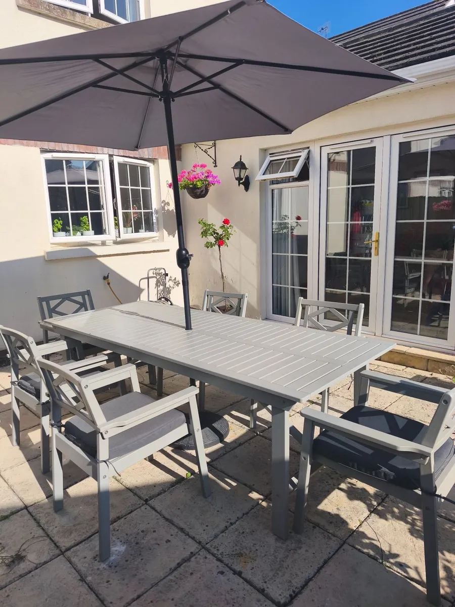 Garden furniture large table & 6 chairs - Image 3