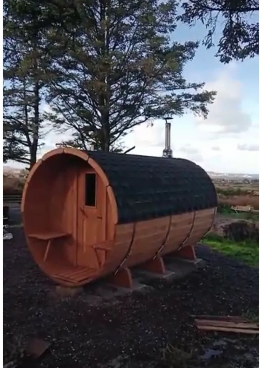 Sauna/hot tub - Image 2