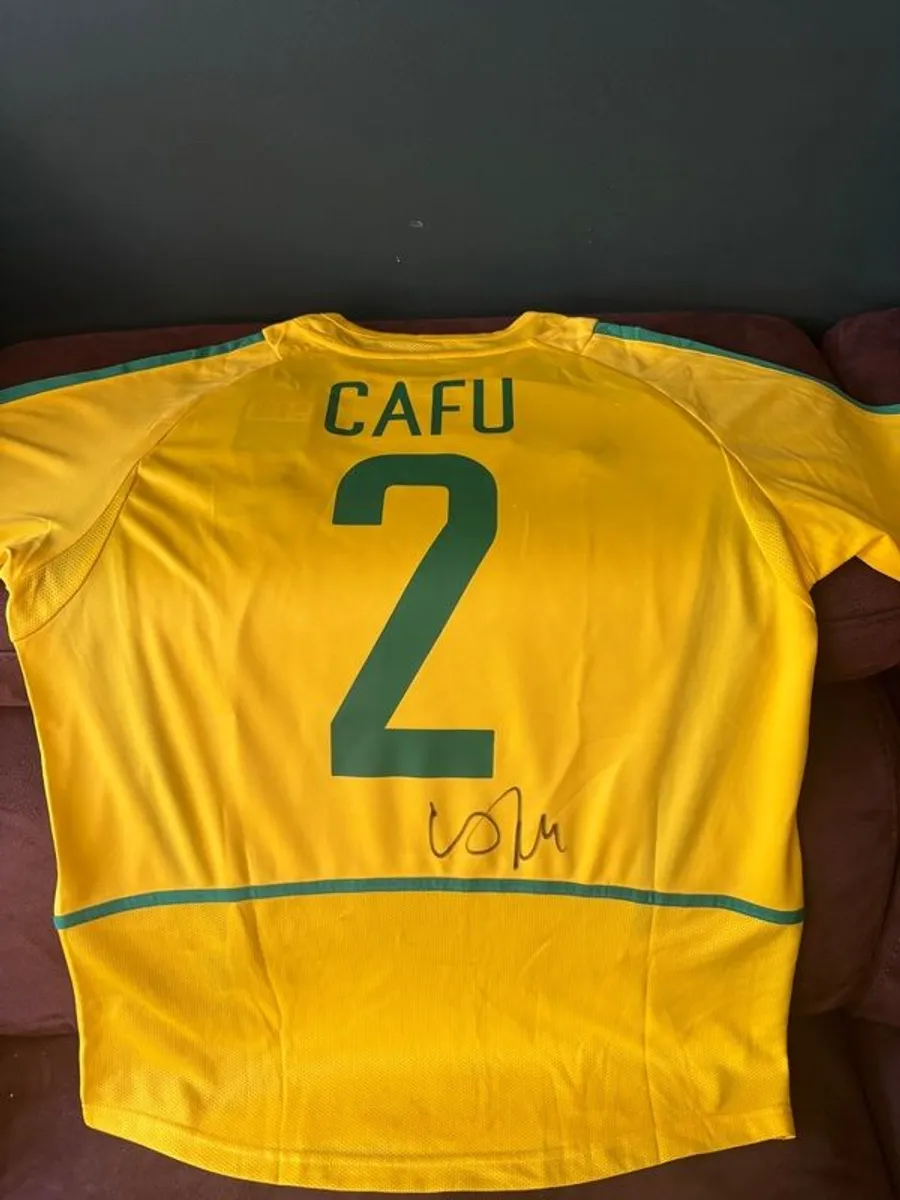 Cafu signed Brazil jersey - Image 1