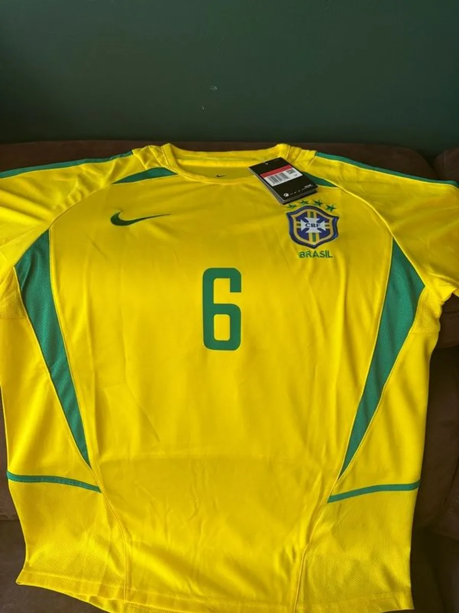 Cafu signed Brazil jersey - Image 3