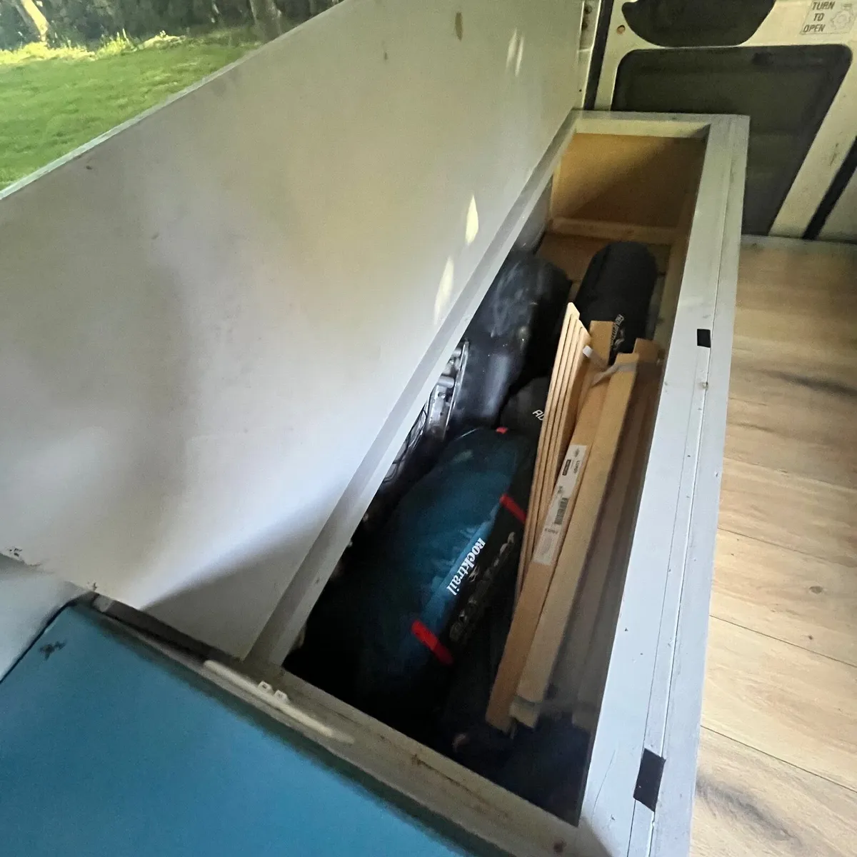 Campervan - Image 4