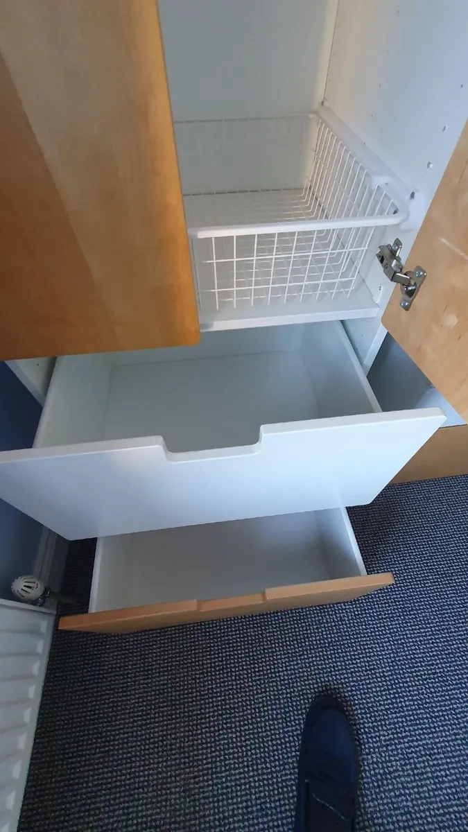 Childs Wardrobe - Image 4
