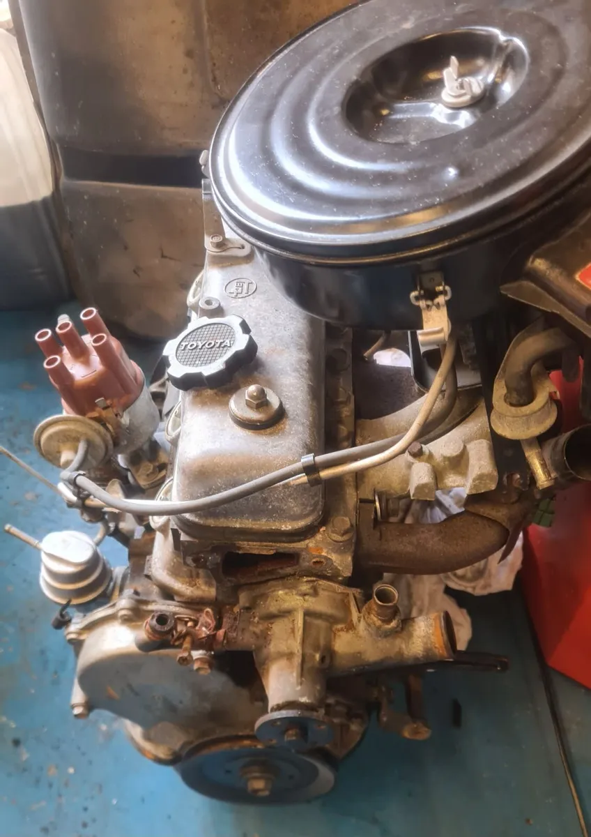 Toyota starlet kp60 parts - Image 3