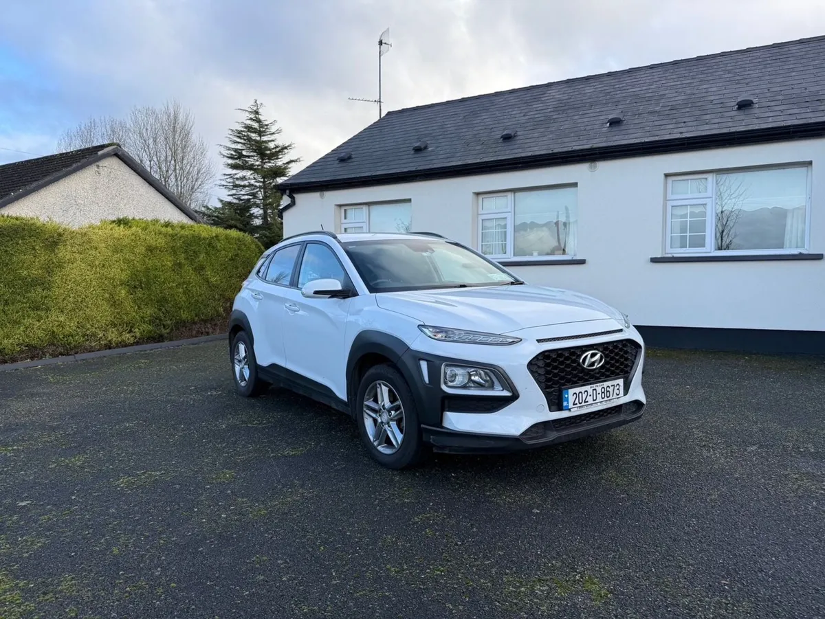 202 Hyundai Kona - 2 owners 118,000 km Commercial - Image 2