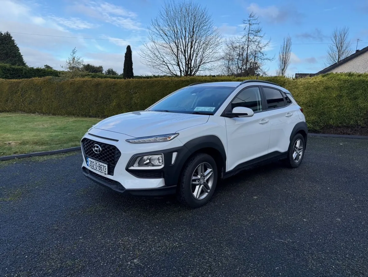 202 Hyundai Kona - 2 owners 118,000 km Commercial - Image 3