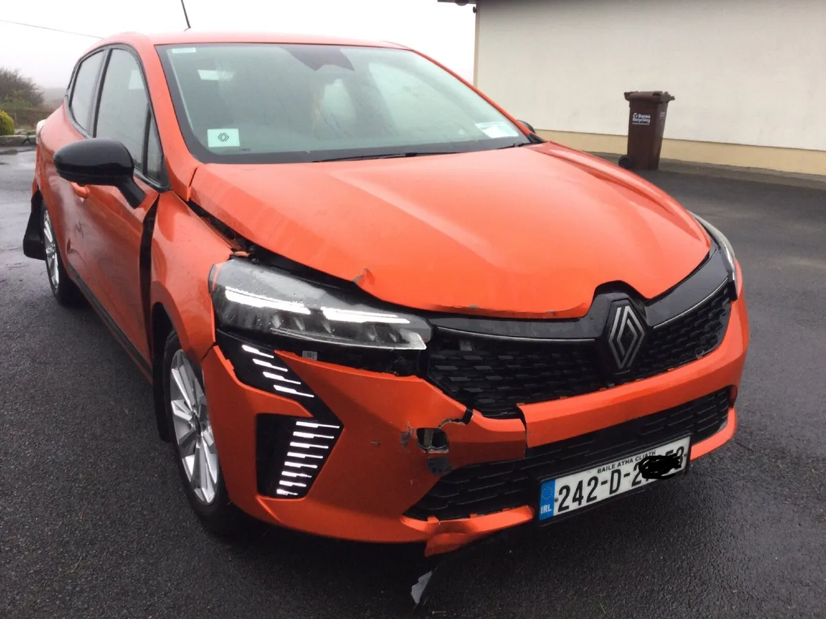 2024 Clio - Image 1