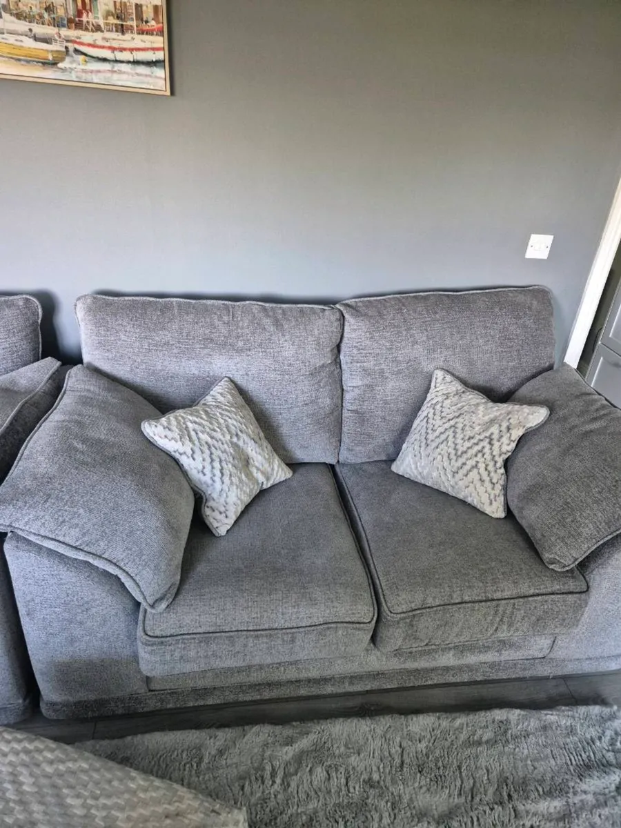 2+3 seater Sofas + Storage stool - Image 4