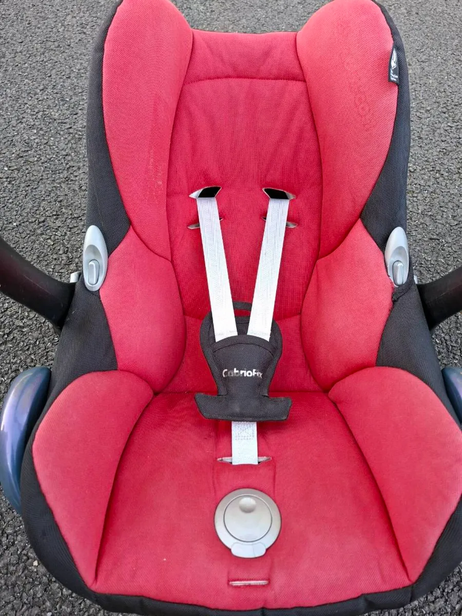 Car seats and bases axkid move, maxi cosi - Image 3
