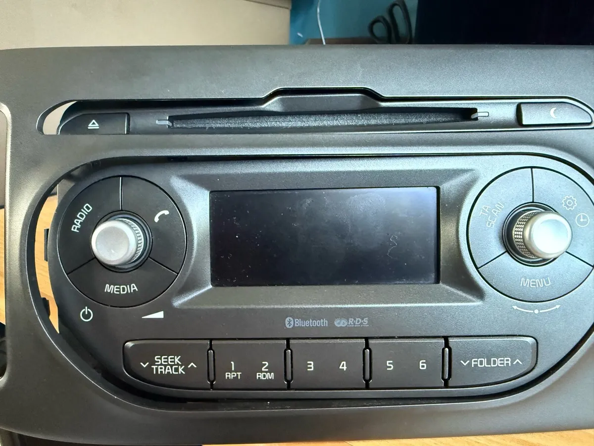 Radio 2016 Kia picanto - Image 1