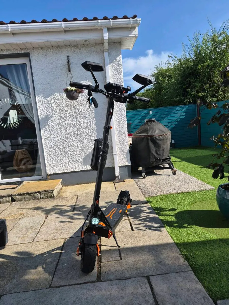 E scooter - Image 1