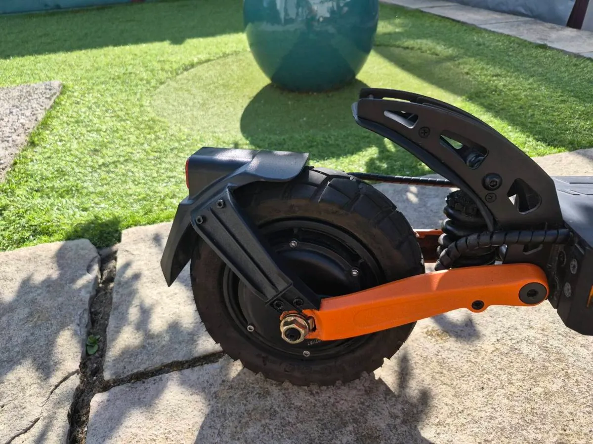 E scooter - Image 3