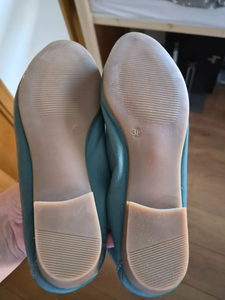 Womens shoes  ALDO leather  BRAND NEW - Image 4