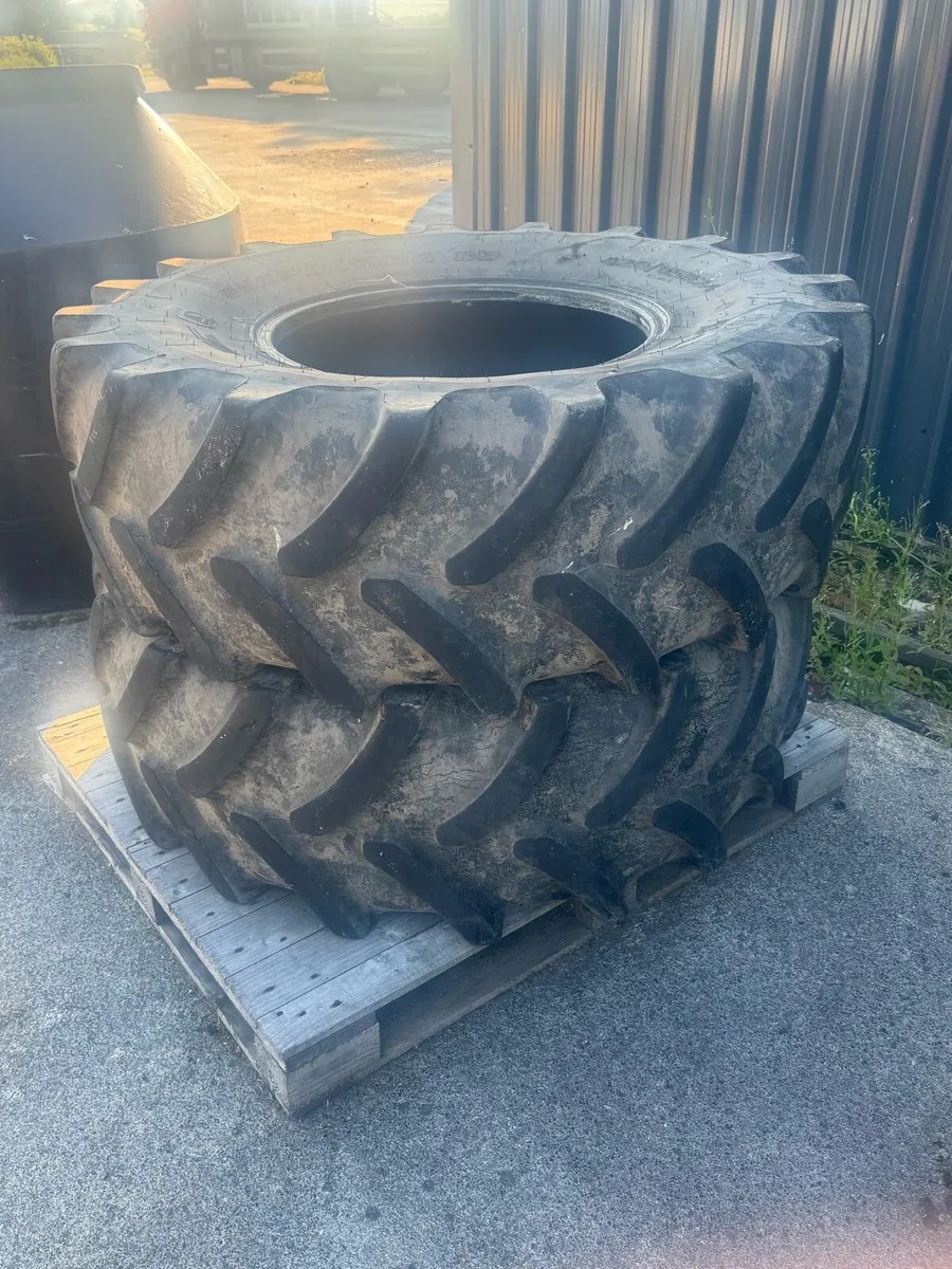 Tractor tyres - Image 1