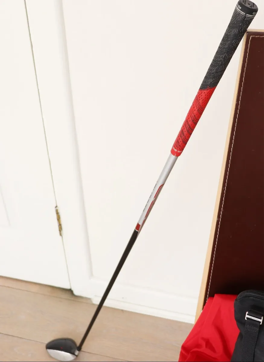 Taylor-Made Golf Club - Image 1