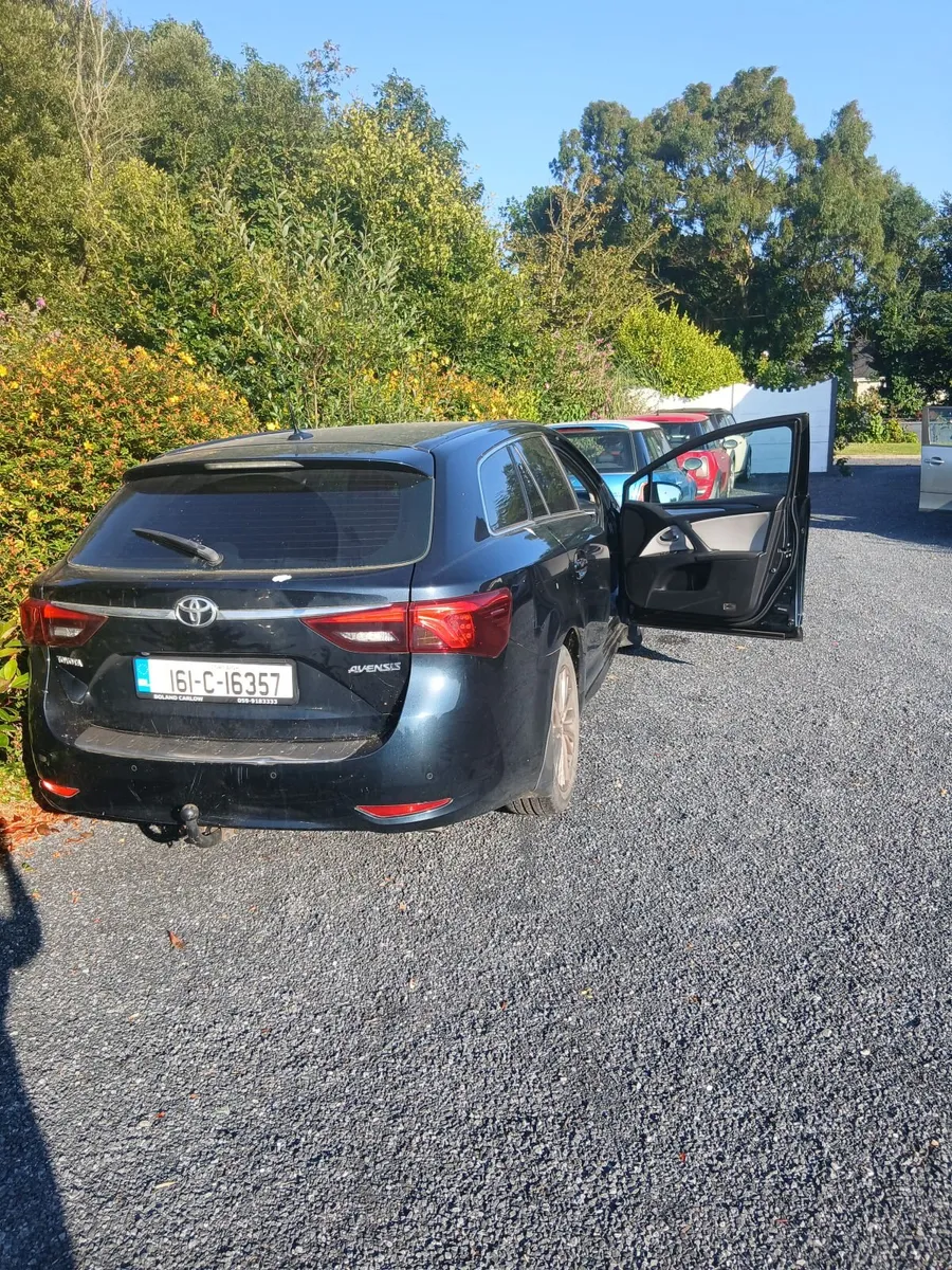 Toyota Avensis Estate 2016 diesel - Image 3