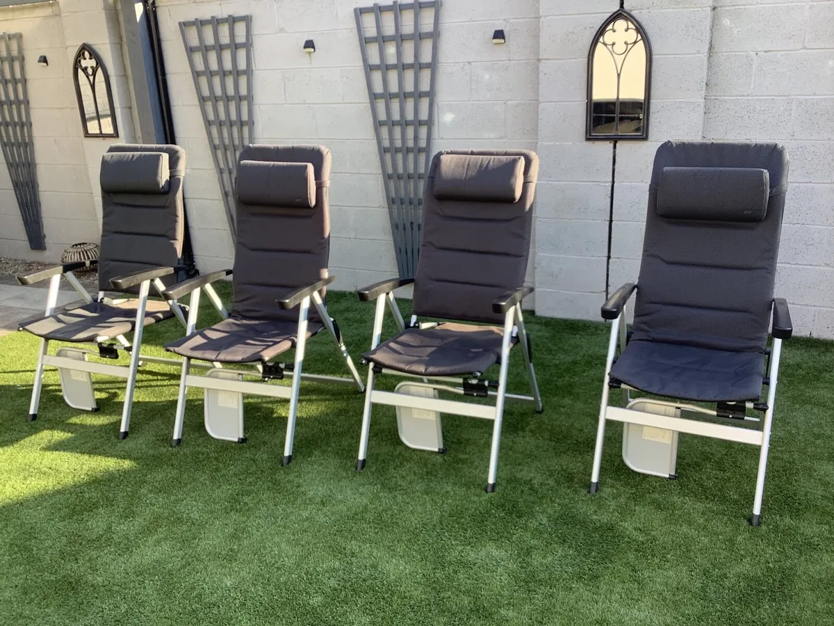 4 garden chairs - Image 2