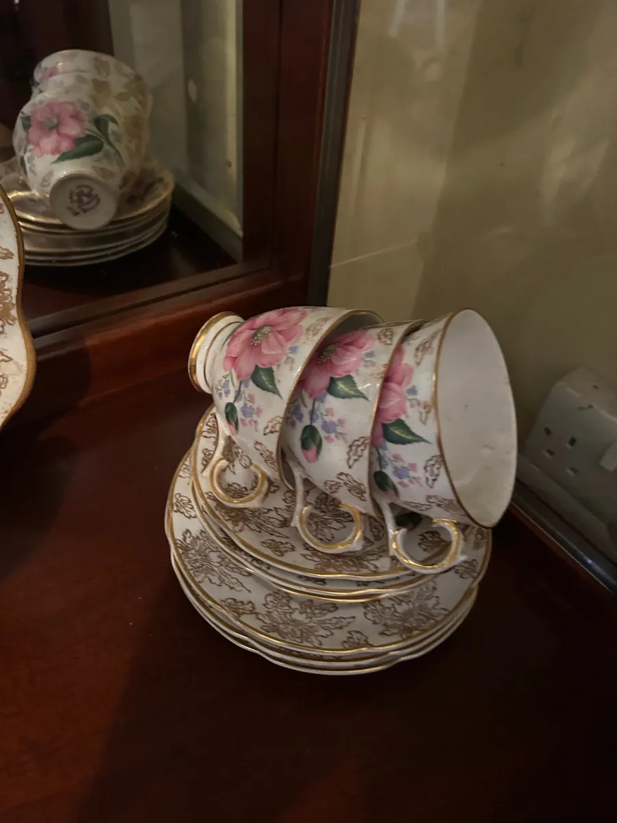 Selection of tea sets and dishes - Image 2