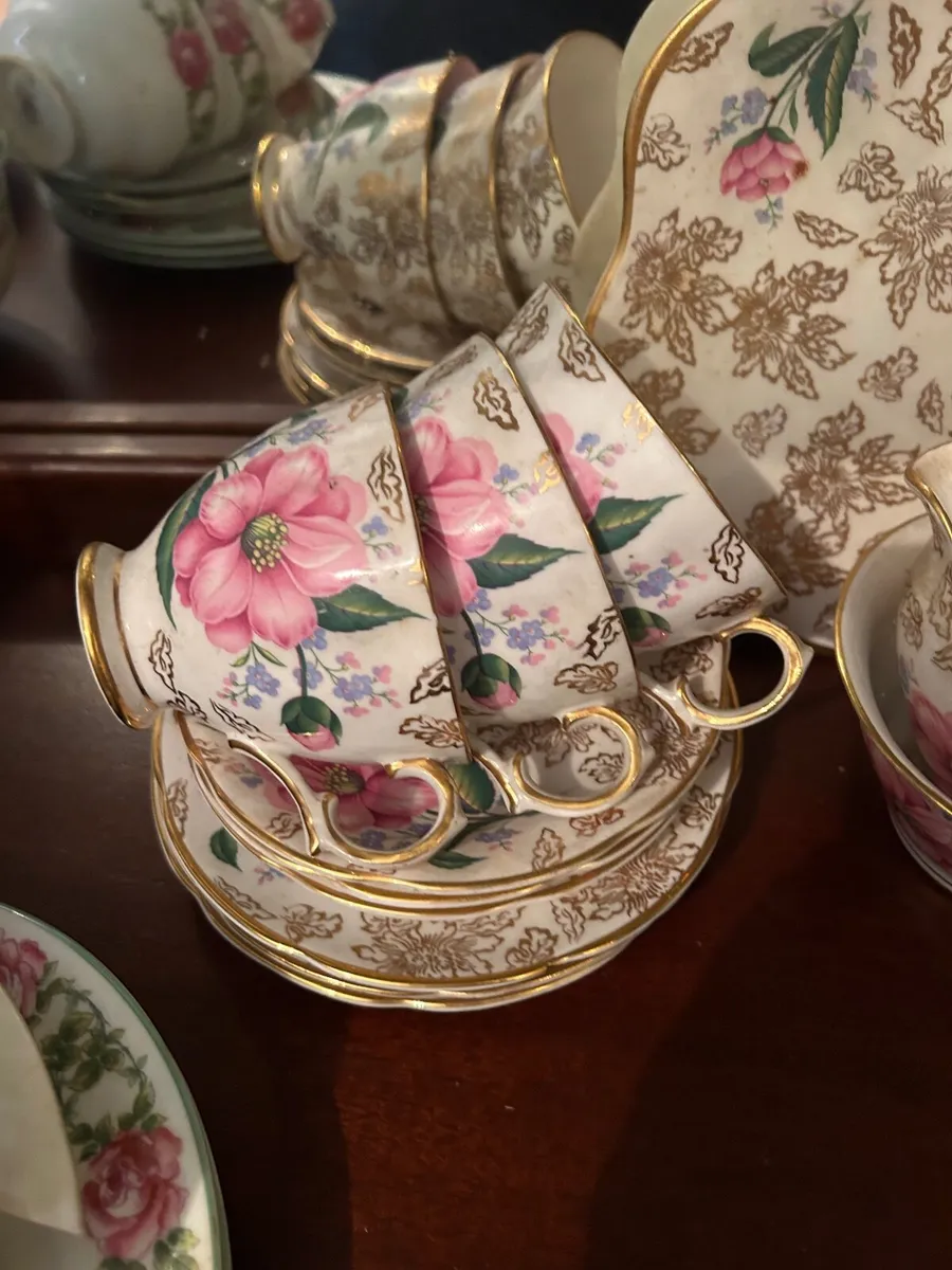 Selection of tea sets and dishes - Image 4