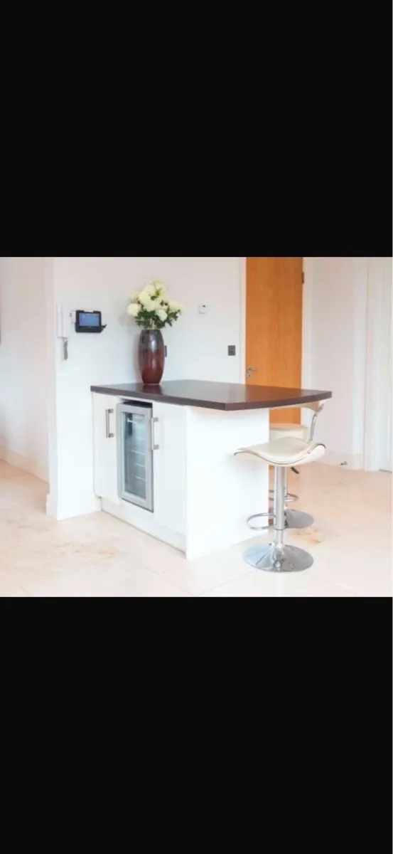 Kitchen - Image 4