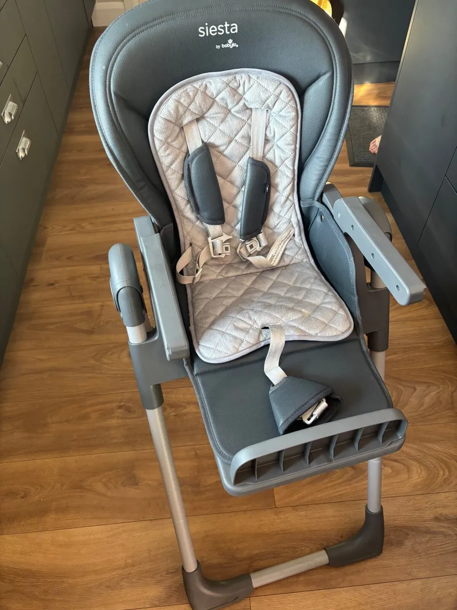 Babylo High chair lightly used - Image 4