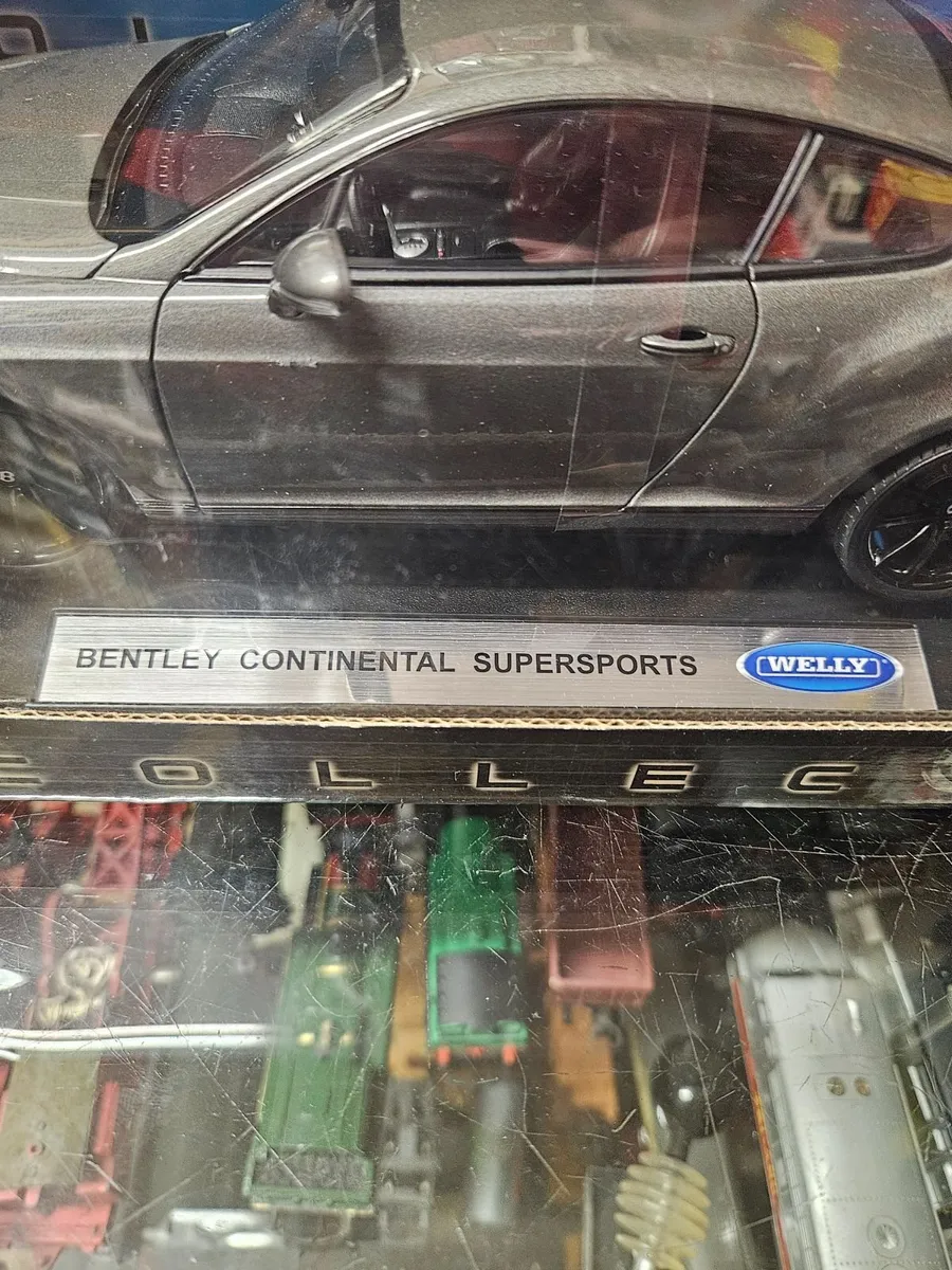 Corgi Welly Bentley Continental Supersports 1.18 - Image 2