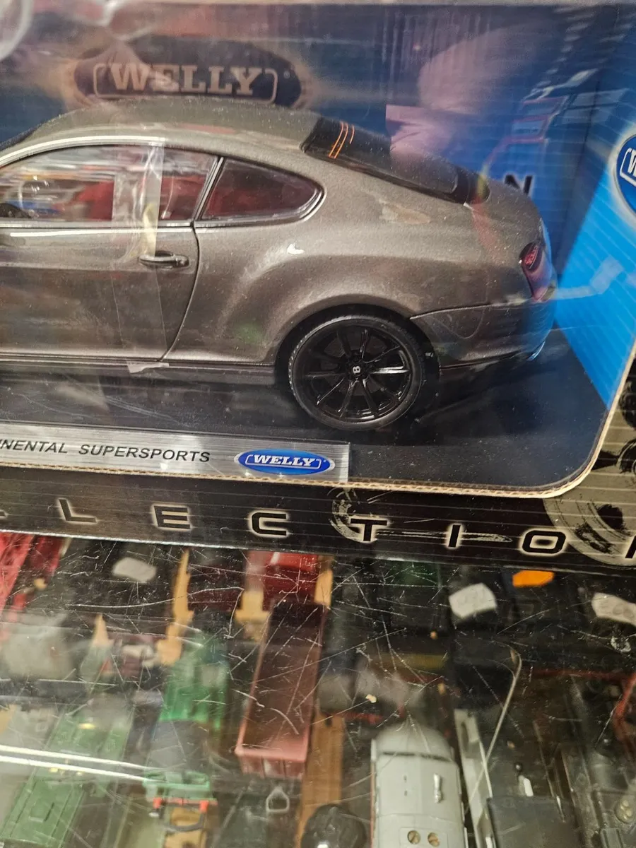 Corgi Welly Bentley Continental Supersports 1.18 - Image 3