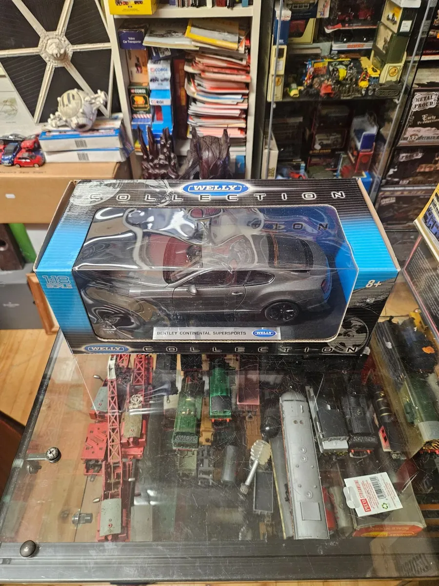 Corgi Welly Bentley Continental Supersports 1.18 - Image 1